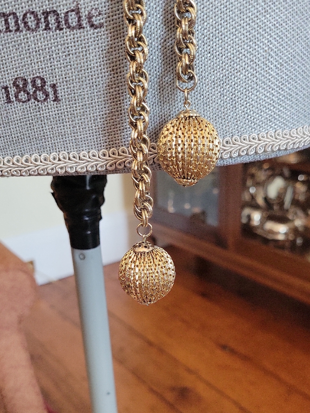 Vintage 60's Gold Tone Ball Belt - Picture 2 of 4